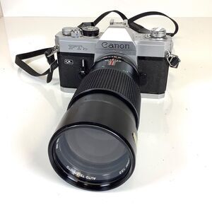 Canon FTb QL SLR 35mm Film Camera w/ Vivitar 200mm F3.5 Lens * TESTED